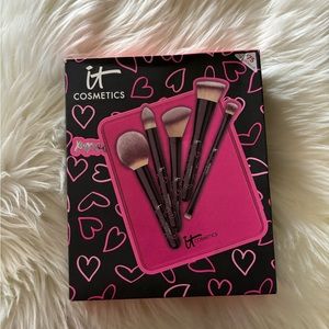 It Cosmetics Heavenly Luxe 5-Piece Makeup Brush Set